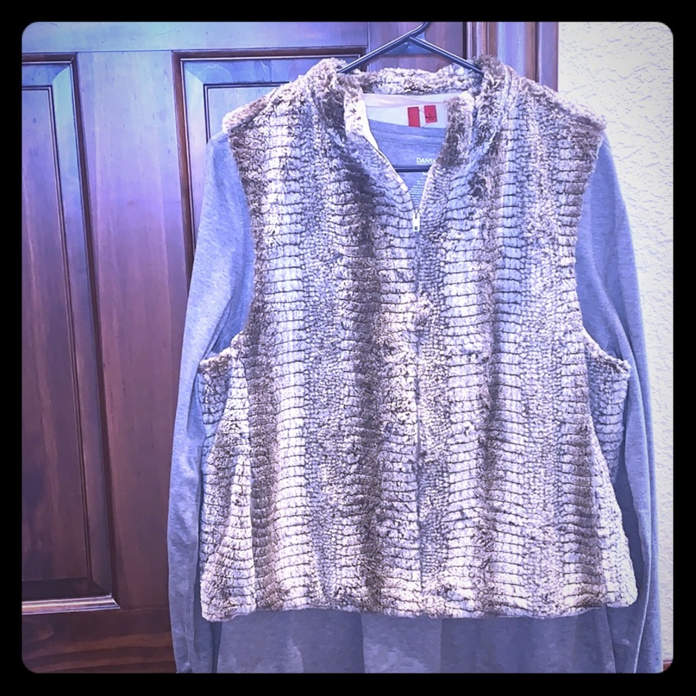 Faux Fur vest super ultra soft